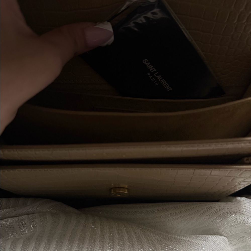 Yves Saint Laurent Tan Croc-Embossed Crossbody with Gold Chain - Picture 3 of 4